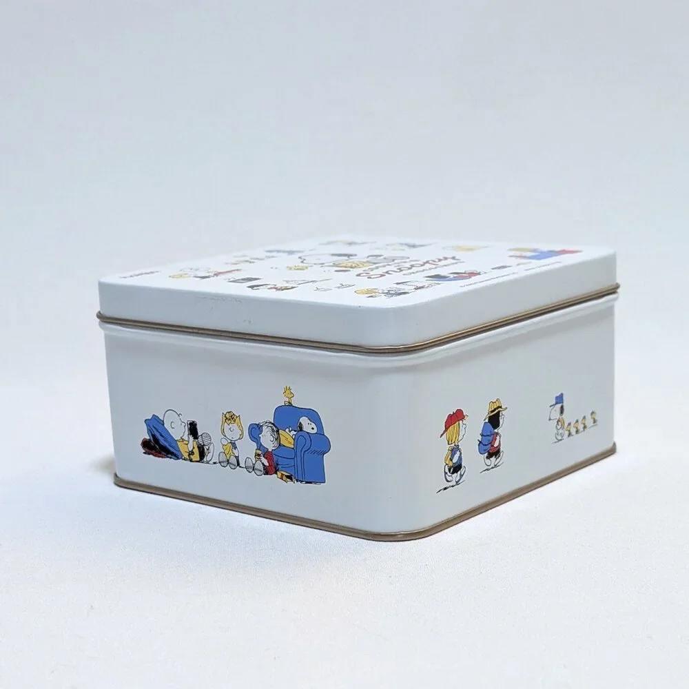 Hokka Snoopy Woodstock Peanuts Chocochips Cookies Tin 3.16oz/(90g) Tin Only